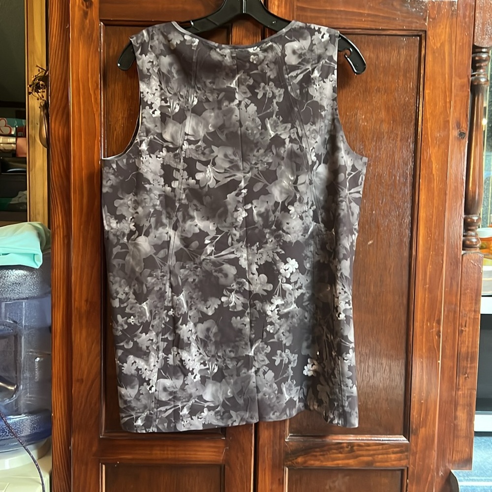 Women’s size large refined Zephyr tank Athleta brand black/grey - Picture 3 of 3
